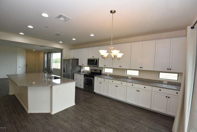 6658 E Via Pampas Morenas, Tucson, AZ 85756