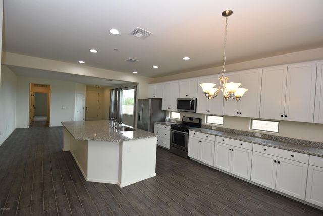 6658 E Via Pampas Morenas, Tucson, AZ 85756