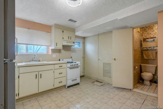 1103 Stadium Avenue, Bronx, NY 10465