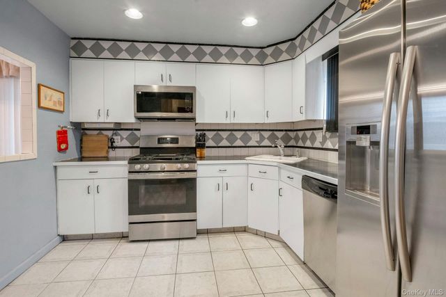 1103 Stadium Avenue, Bronx, NY 10465