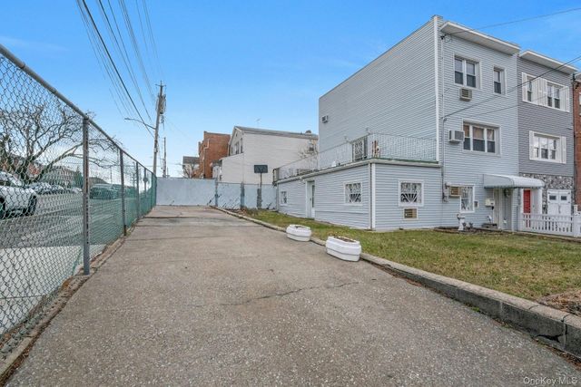 1103 Stadium Avenue, Bronx, NY 10465