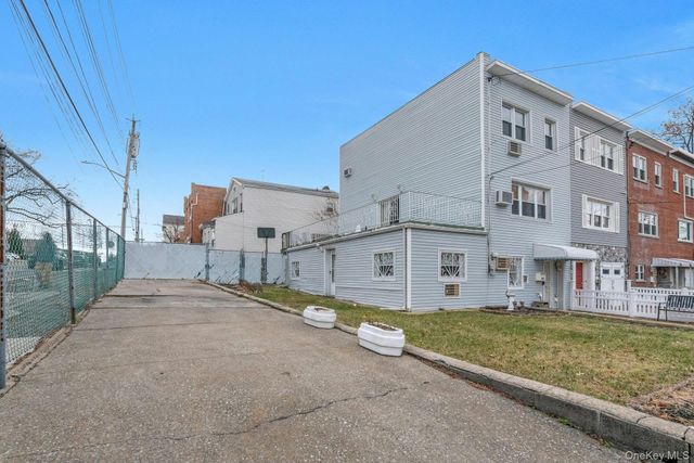 1103 Stadium Avenue, Bronx, NY 10465