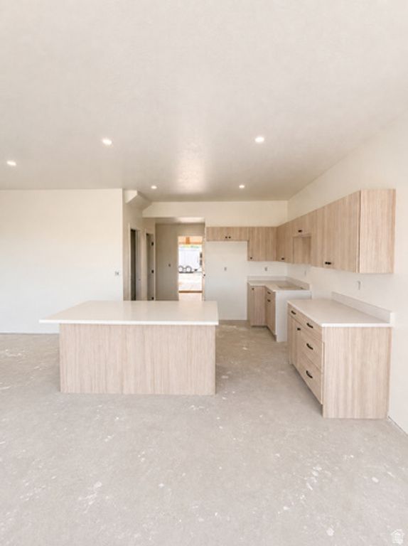 1049 N SUMMIT VIEW DR, Harrisville, UT 84404 — photo 4