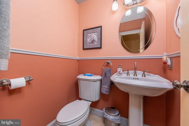 106 GLASGOW RD, Williamstown, NJ 08094