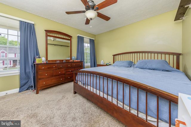 106 GLASGOW RD, Williamstown, NJ 08094