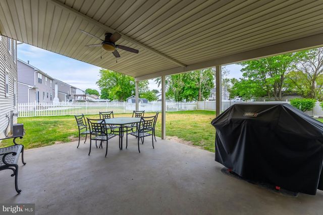 106 GLASGOW RD, Williamstown, NJ 08094
