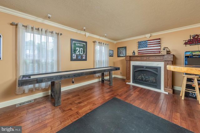 106 GLASGOW RD, Williamstown, NJ 08094