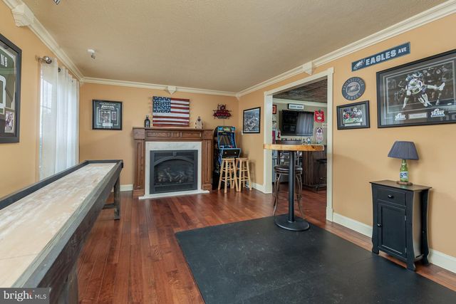 106 GLASGOW RD, Williamstown, NJ 08094