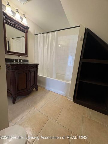 319 Howe Street, Lansing, MI 48915