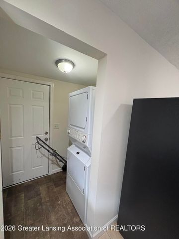 319 Howe Street, Lansing, MI 48915