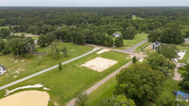 15314 Joor Rd, Zachary, LA 70791