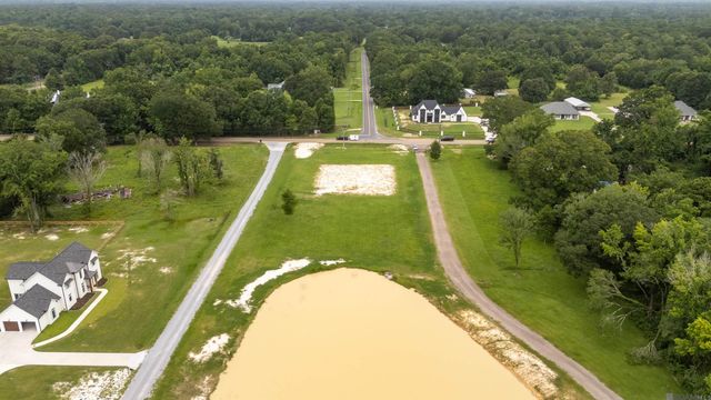 15314 Joor Rd, Zachary, LA 70791