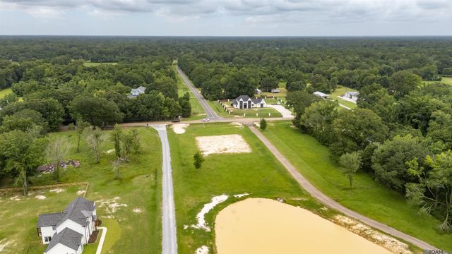15314 Joor Rd, Zachary, LA 70791
