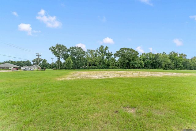 15314 Joor Rd, Zachary, LA 70791