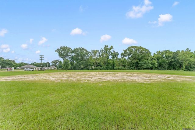 15314 Joor Rd, Zachary, LA 70791