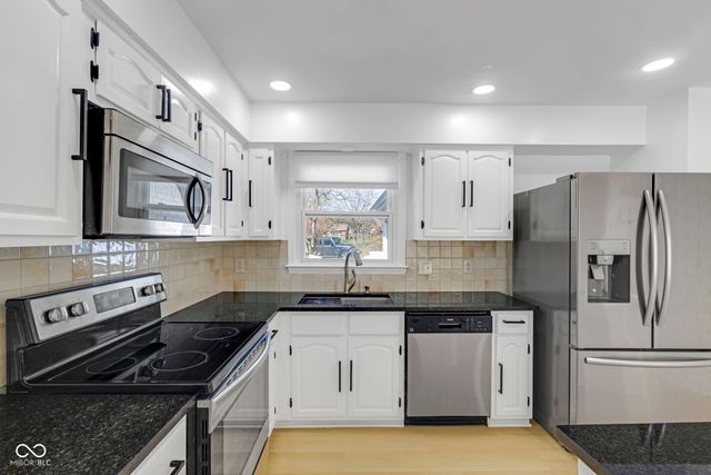 3141 Citadel Court, Indianapolis, IN 46268