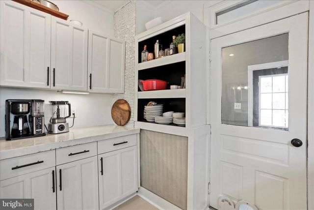 542 E LIBERTY STREET, Chambersburg, PA 17201