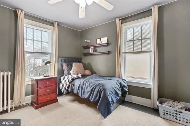 542 E LIBERTY STREET, Chambersburg, PA 17201