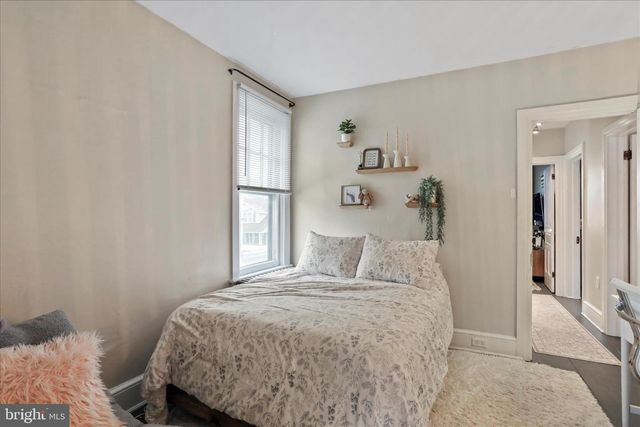 542 E LIBERTY STREET, Chambersburg, PA 17201