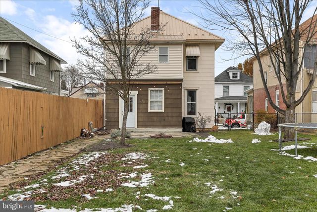 542 E LIBERTY STREET, Chambersburg, PA 17201