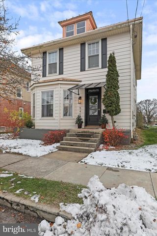 542 E LIBERTY STREET, Chambersburg, PA 17201