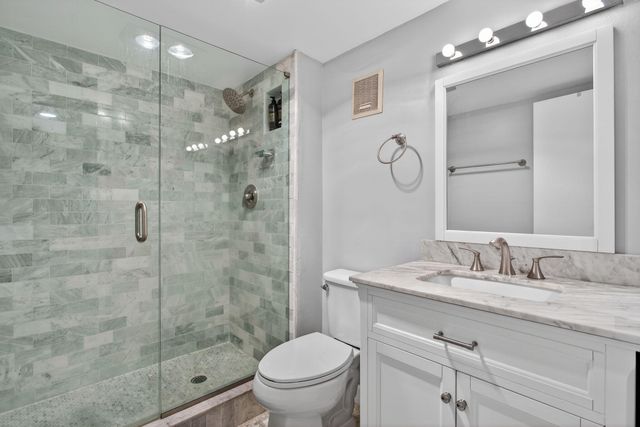 3503 Oaks Way 405, Pompano Beach, FL 33069