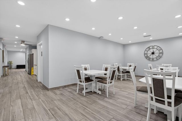 3503 Oaks Way 405, Pompano Beach, FL 33069