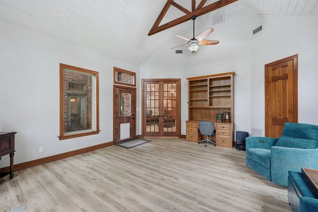 31 Forest Hills Circle, Gunter, TX 75058