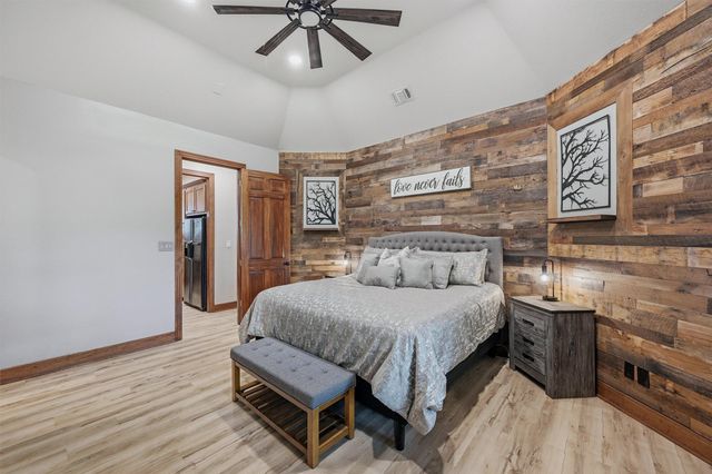 31 Forest Hills Circle, Gunter, TX 75058
