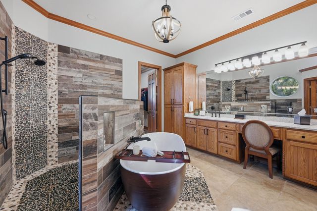 31 Forest Hills Circle, Gunter, TX 75058