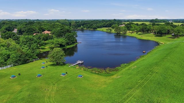 31 Forest Hills Circle, Gunter, TX 75058