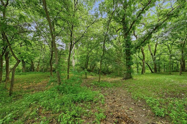 31 Forest Hills Circle, Gunter, TX 75058