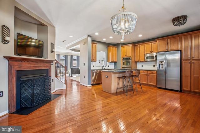 16368 GANGPLANK LN, Woodbridge, VA 22191