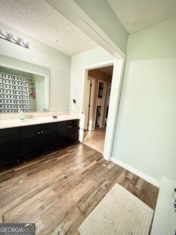 201 Burketts Ferry Road, Hazlehurst, GA 31539