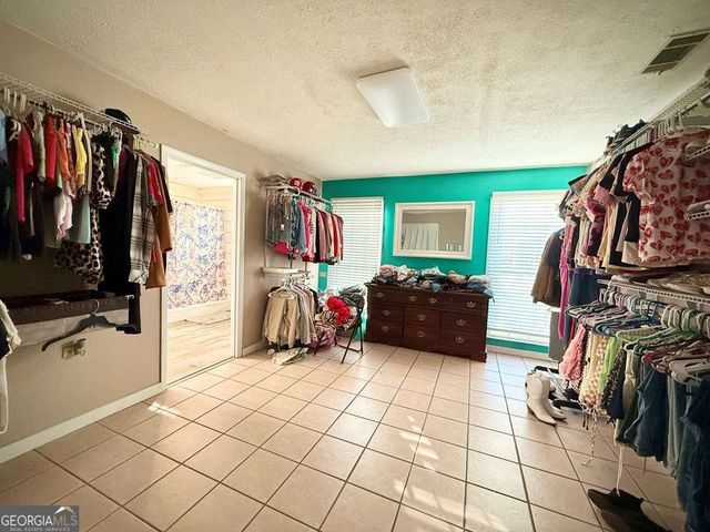 201 Burketts Ferry Road, Hazlehurst, GA 31539