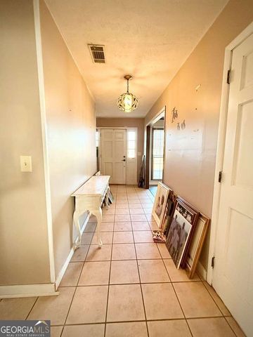 201 Burketts Ferry Road, Hazlehurst, GA 31539