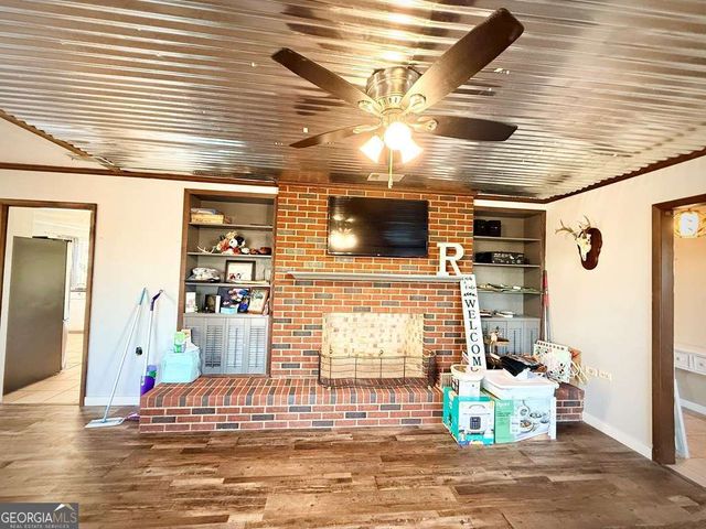 201 Burketts Ferry Road, Hazlehurst, GA 31539