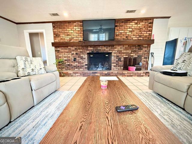 201 Burketts Ferry Road, Hazlehurst, GA 31539