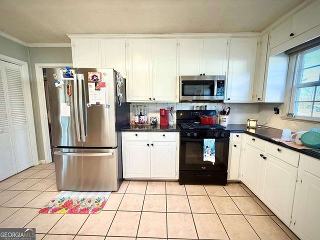 201 Burketts Ferry Road, Hazlehurst, GA 31539