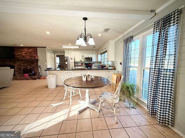 201 Burketts Ferry Road, Hazlehurst, GA 31539