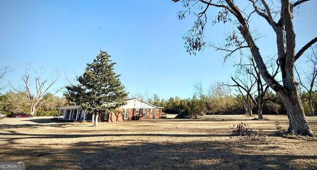 201 Burketts Ferry Road, Hazlehurst, GA 31539