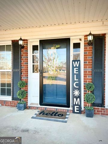 201 Burketts Ferry Road, Hazlehurst, GA 31539