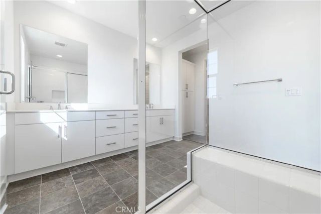 232 Tank, Irvine, CA 92618