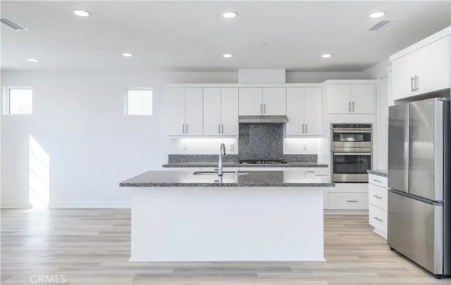 232 Tank, Irvine, CA 92618