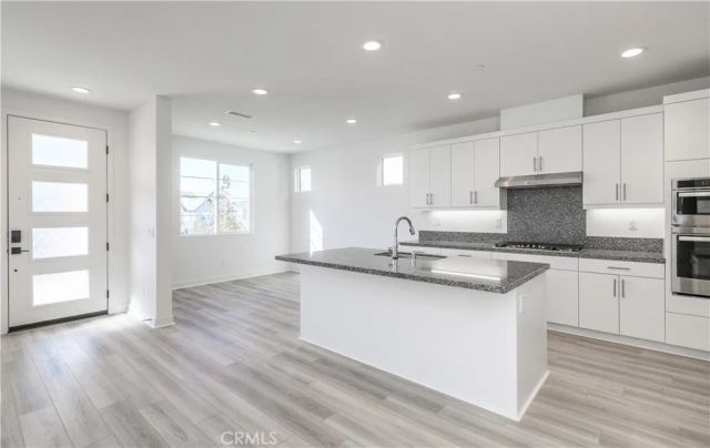 232 Tank, Irvine, CA 92618