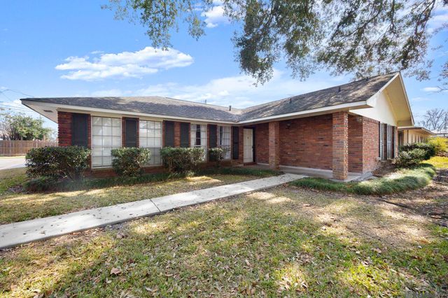 1620 S Lynne Ave, Gonzales, LA 70737