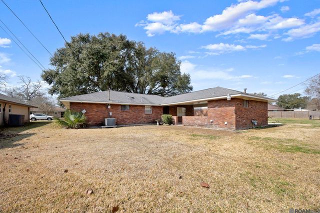 1620 S Lynne Ave, Gonzales, LA 70737