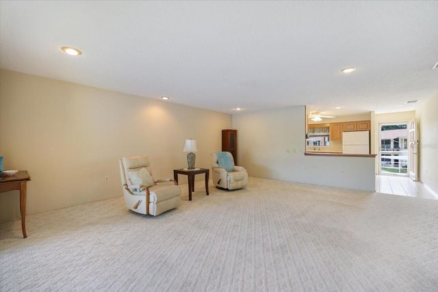 4438 NARRAGANSET TRAIL 98A, Sarasota, FL 34233