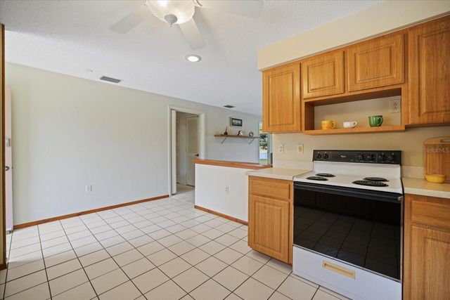 4438 NARRAGANSET TRAIL 98A, Sarasota, FL 34233