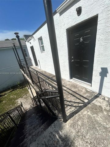 1740 NW 1st Place 5, Miami, FL 33136